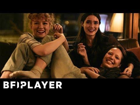 Mark Kermode reviews Girls Girls Girls (2022)