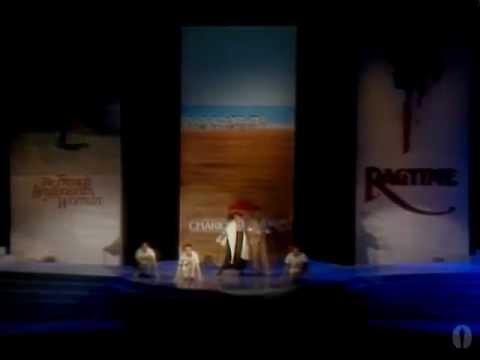 Chariots of Fire Wins Costume Design: 1982 Oscars