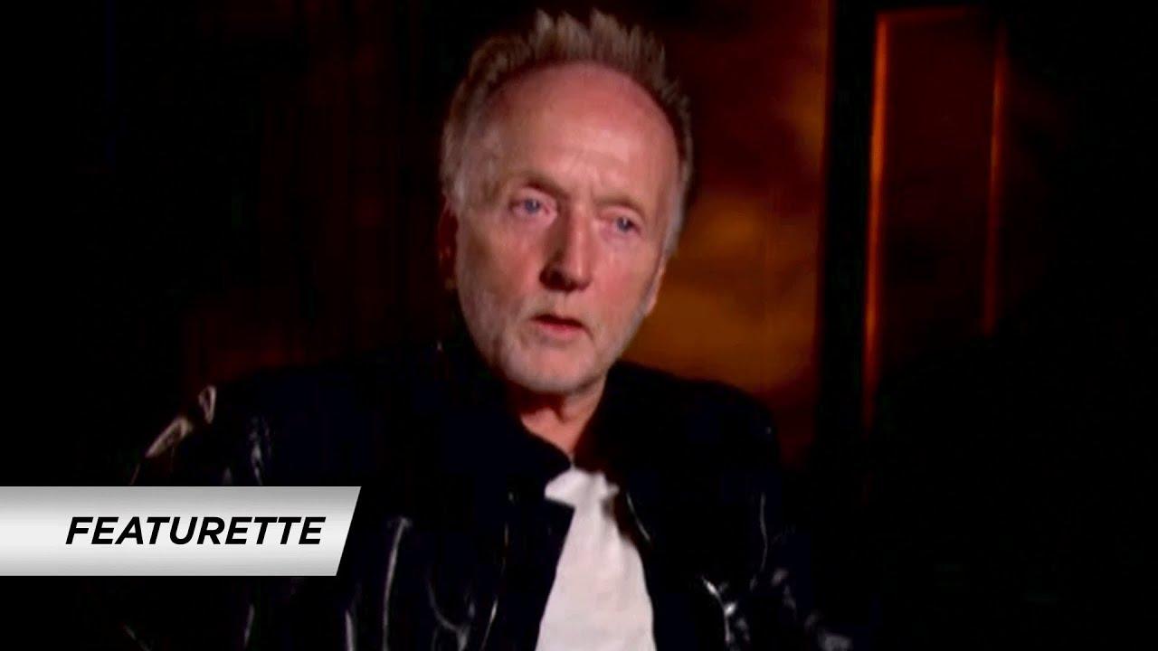 'Tobin Bell' Featurette