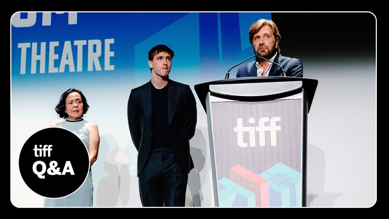 TRIANGLE OF SADNESS Q&A with Ruben Östlund, Harris Dickinson, Dolly De Leon | TIFF 2022
