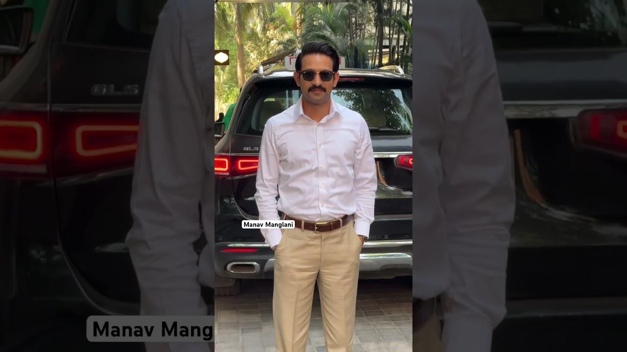 Vikrant Massey snapped at the Bandra