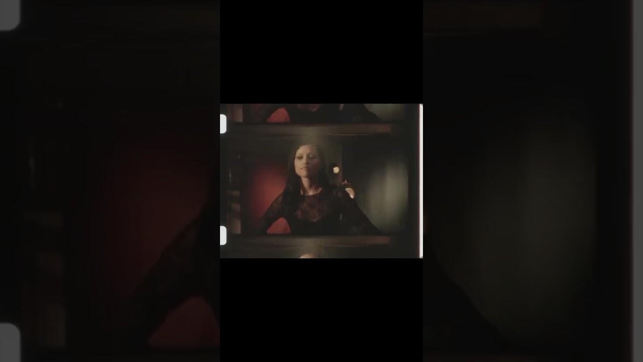 serving killer looks. it's officialy I Know What You Did Last Summer release week