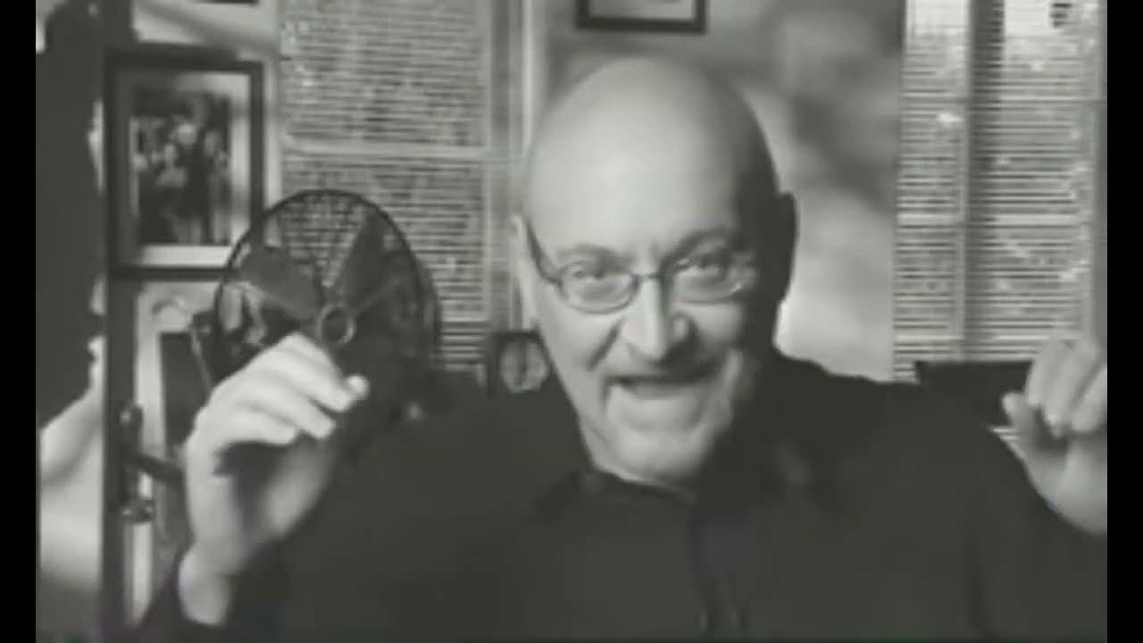 The Mist - Why You Should Only Watch The Black & White Version [Frank Darabont Explains]