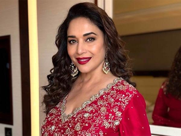 Madhuri Dixit’s Toronto Show: The Late Arrival Spectacle