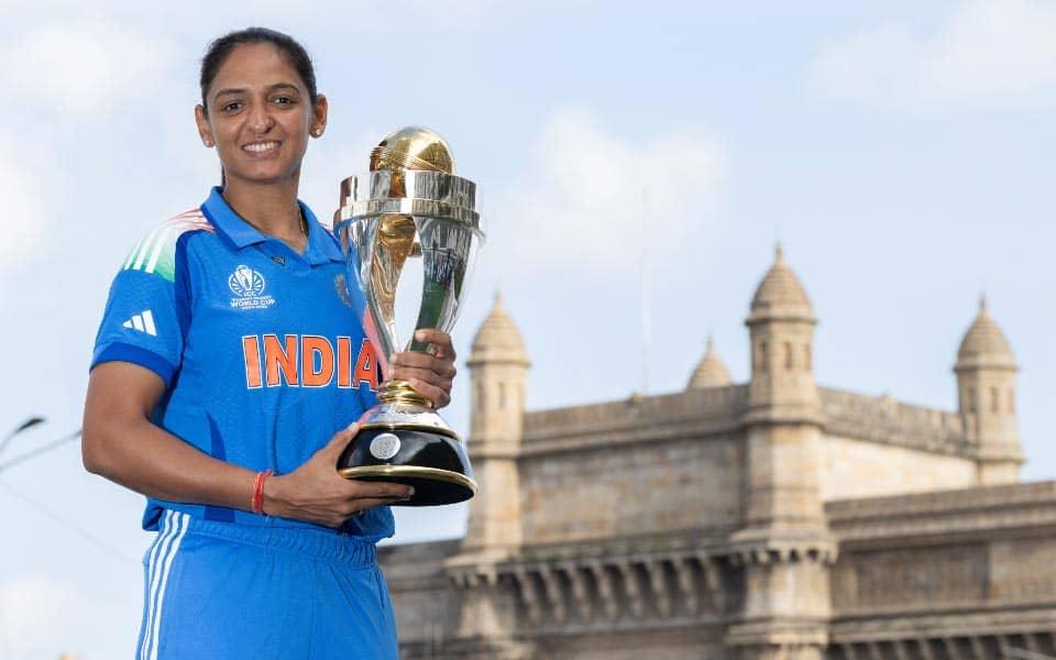 Harmanpreet Kaur Declares Dhoni the Greatest, No Contest!