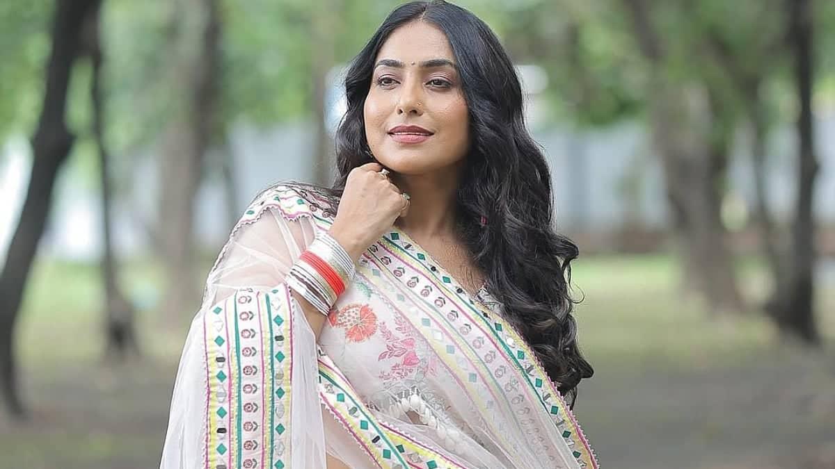 Niilam Paanchal's Wild Cab Ride Before Missing Mumbai Train