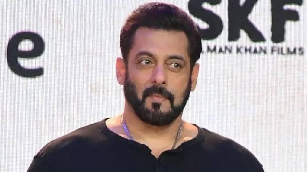 Salman Khan Steals the Show at Parents' 61st Anniversary Bash