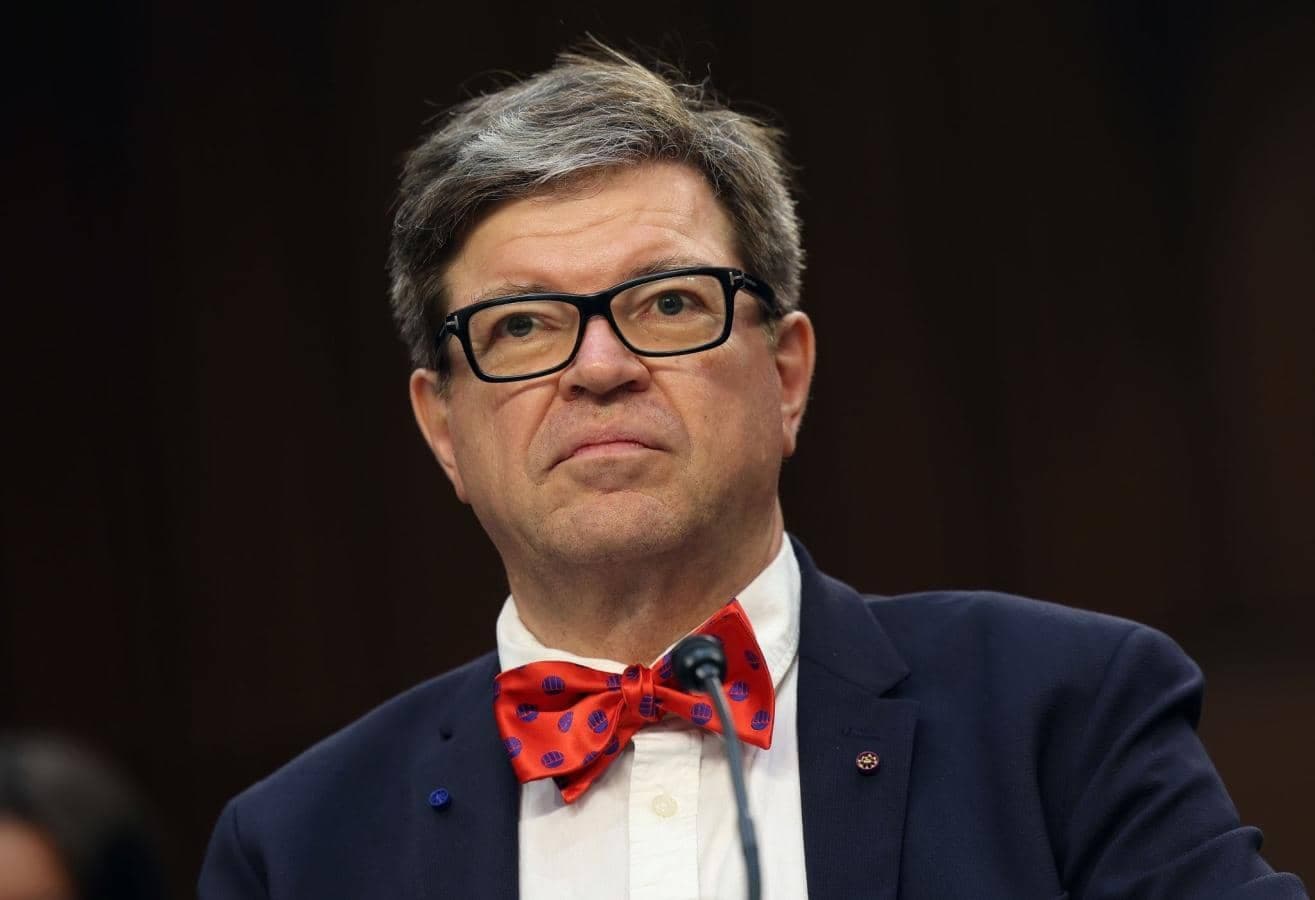 Yann LeCun Slams LLMs: Time for a New AI Showdown