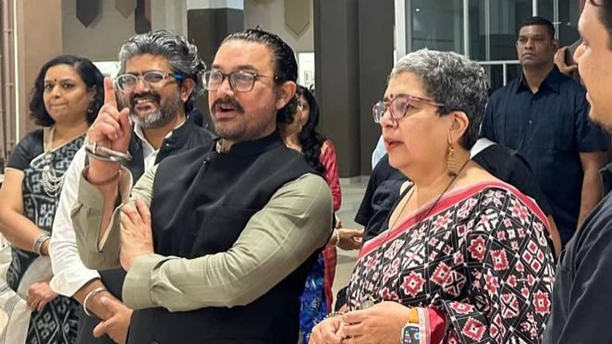Aamir Khan Surprises Ex Reena Dutta at Art Show—Big News!