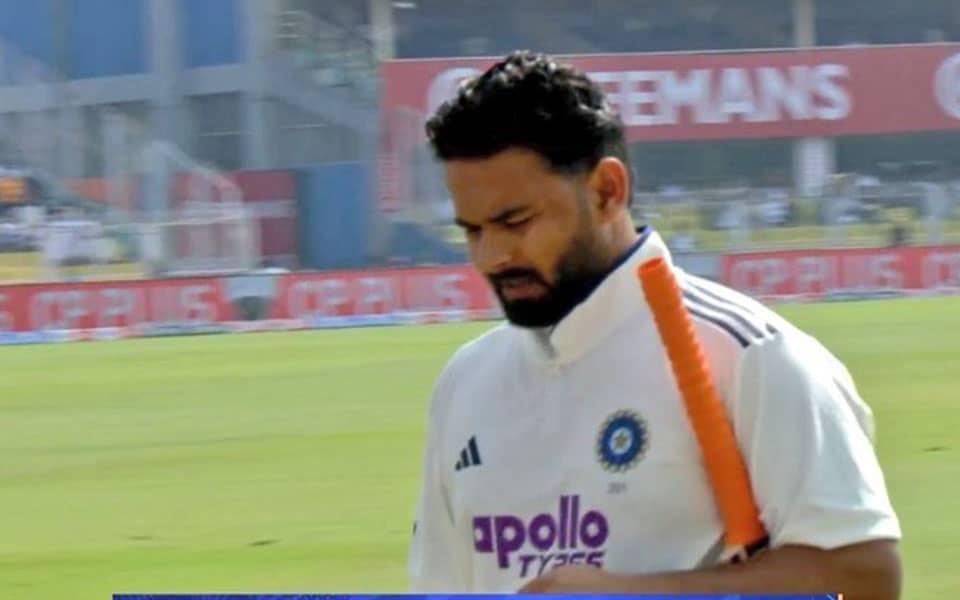 Rishabh Pant's swing crash leaves Saba Karim baffled