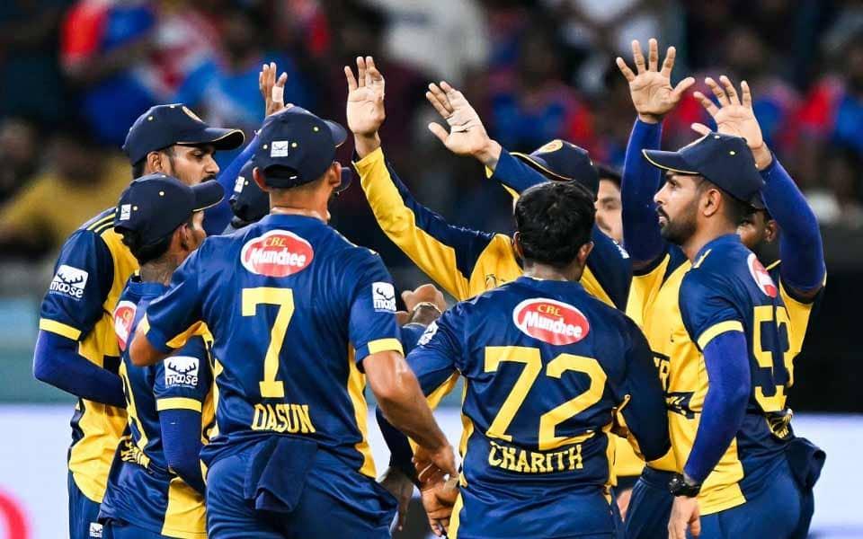 Ranatunga's Bold Call: Lanka Players, Get Your Act Together!