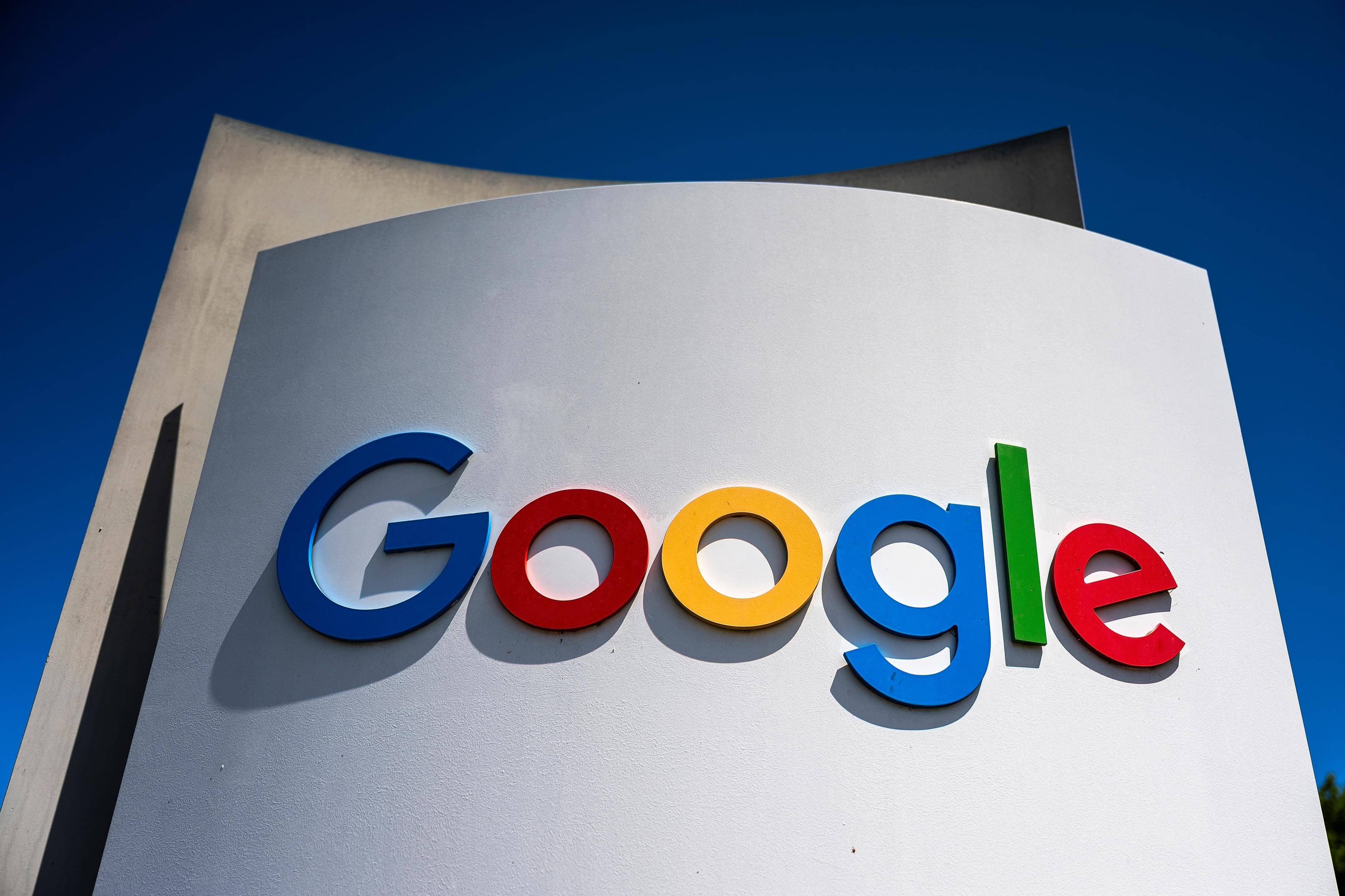 Google's electrifying comeback: Gemini 3 takes the ring!
