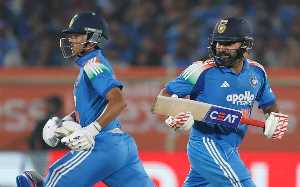 Rohit Bhai's Scolding: Jaiswal's Dressing Room Secrets Unleashed