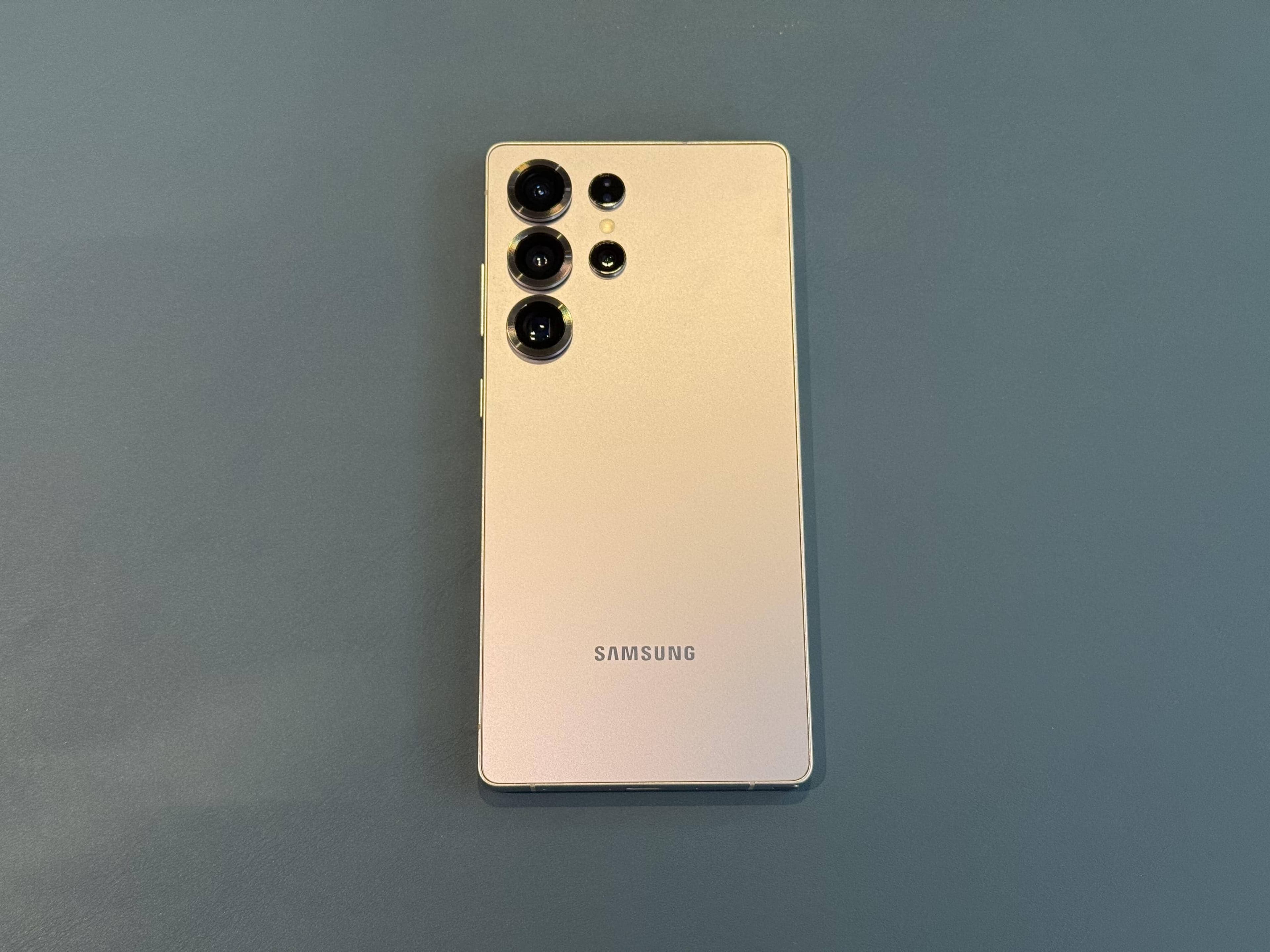 Samsung Galaxy S26 Ultra Launching in January 2026 with Snapdragon!