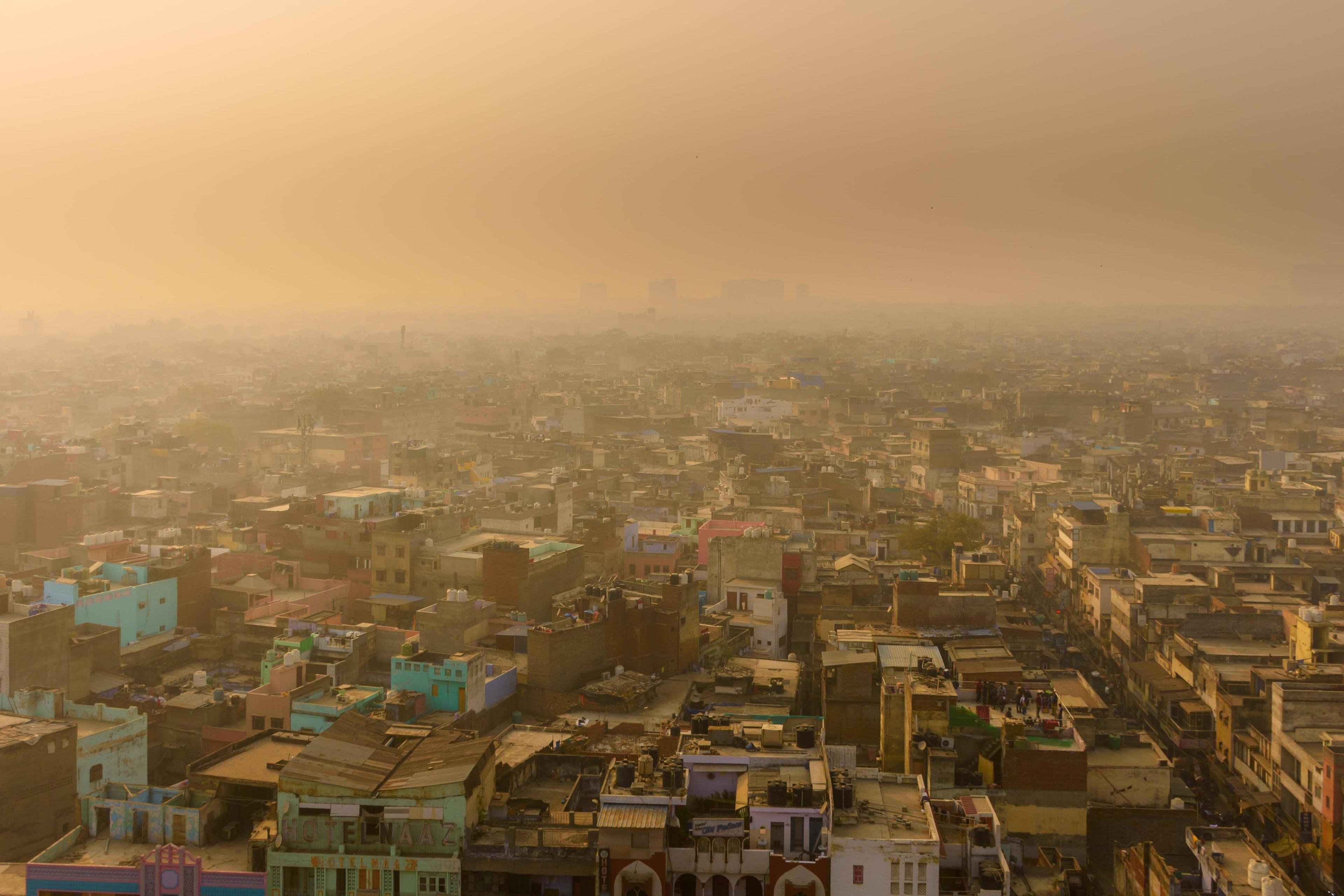 Dilli ki Hawa: Bimariyon Ka Asar Aur Chinta Ki Katha