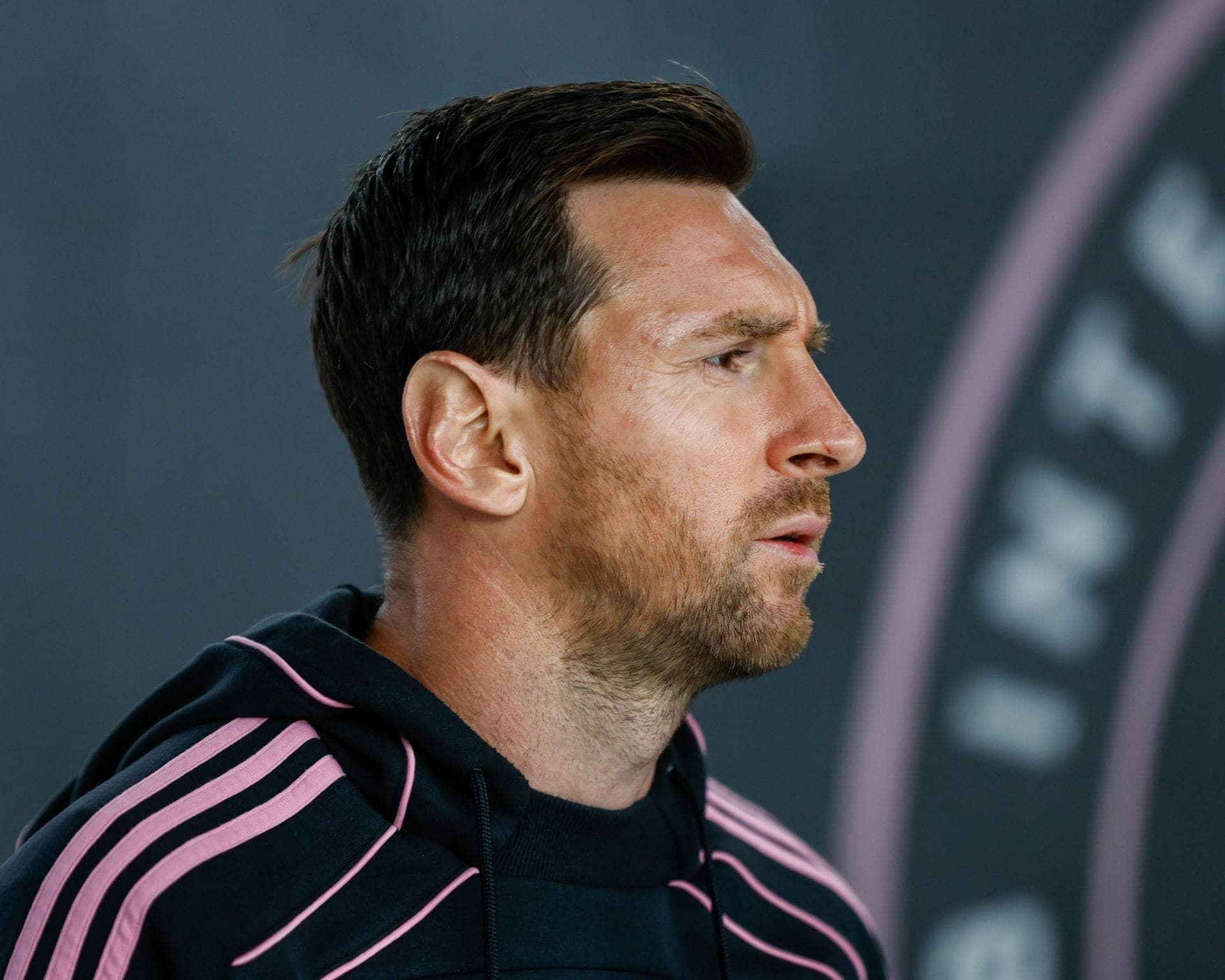 Messi's 2025 FIFA Votes: Enrique Takes the Crown, Believe It!