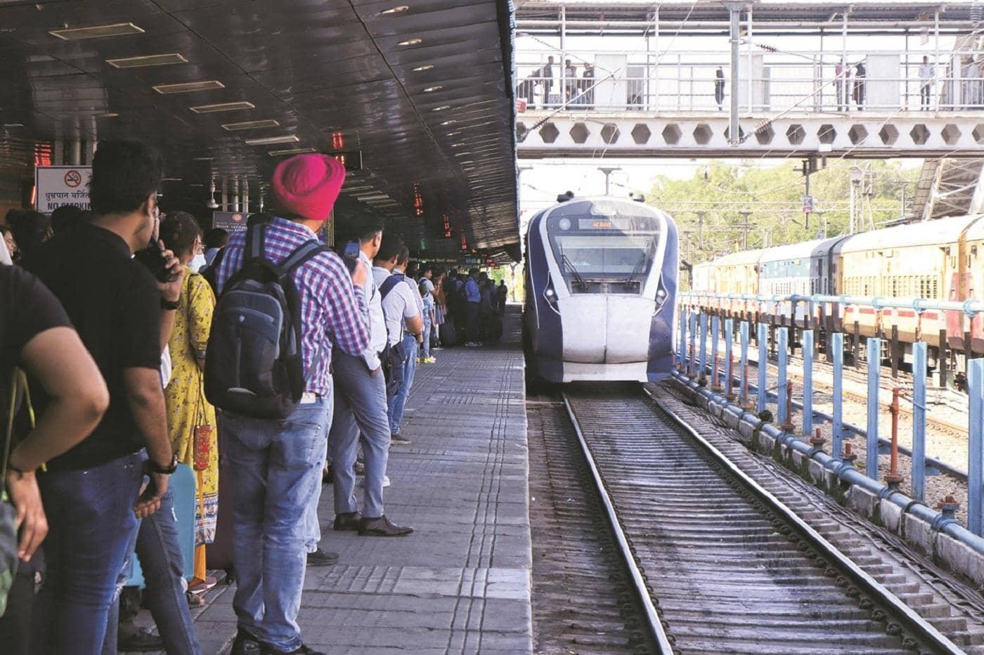 Indian Railways Rolls Out Epic Luggage Rules: Travel Smart