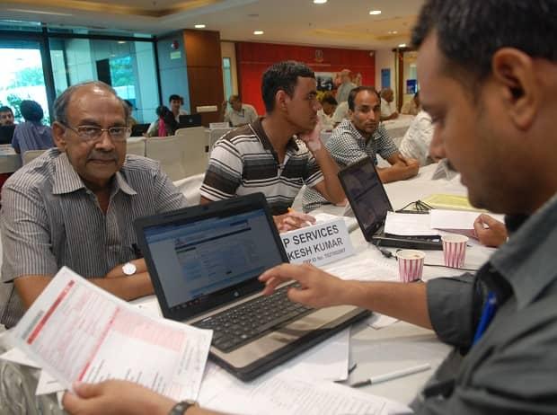 Tax Officials Ke Email Access Ka Dhamaka: Kya Hai Sach?