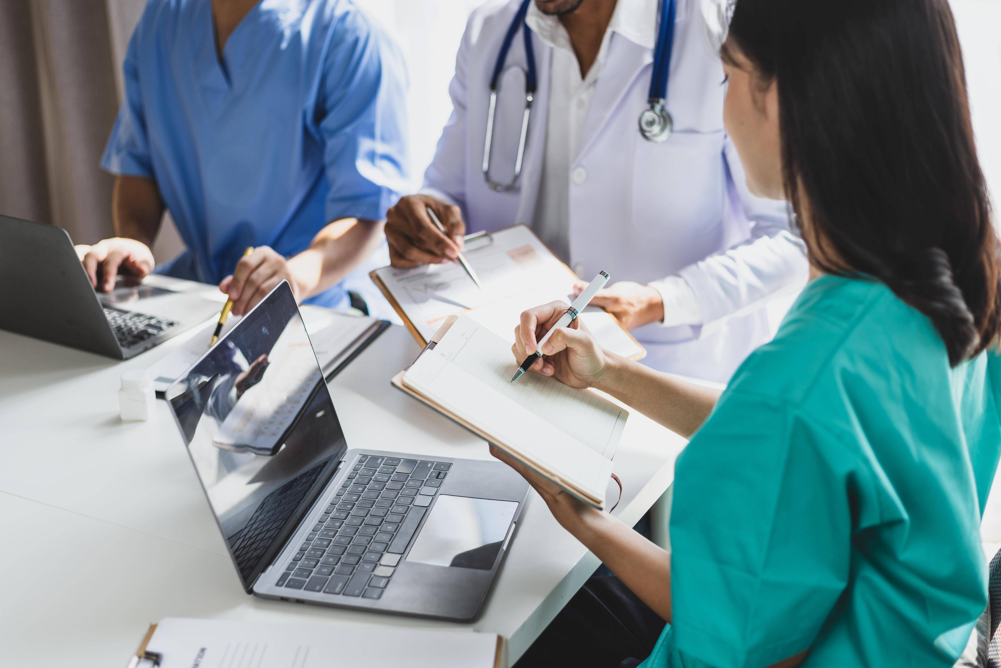 2025 mein health ka kya haal hai, bhai logon? Suno suno!