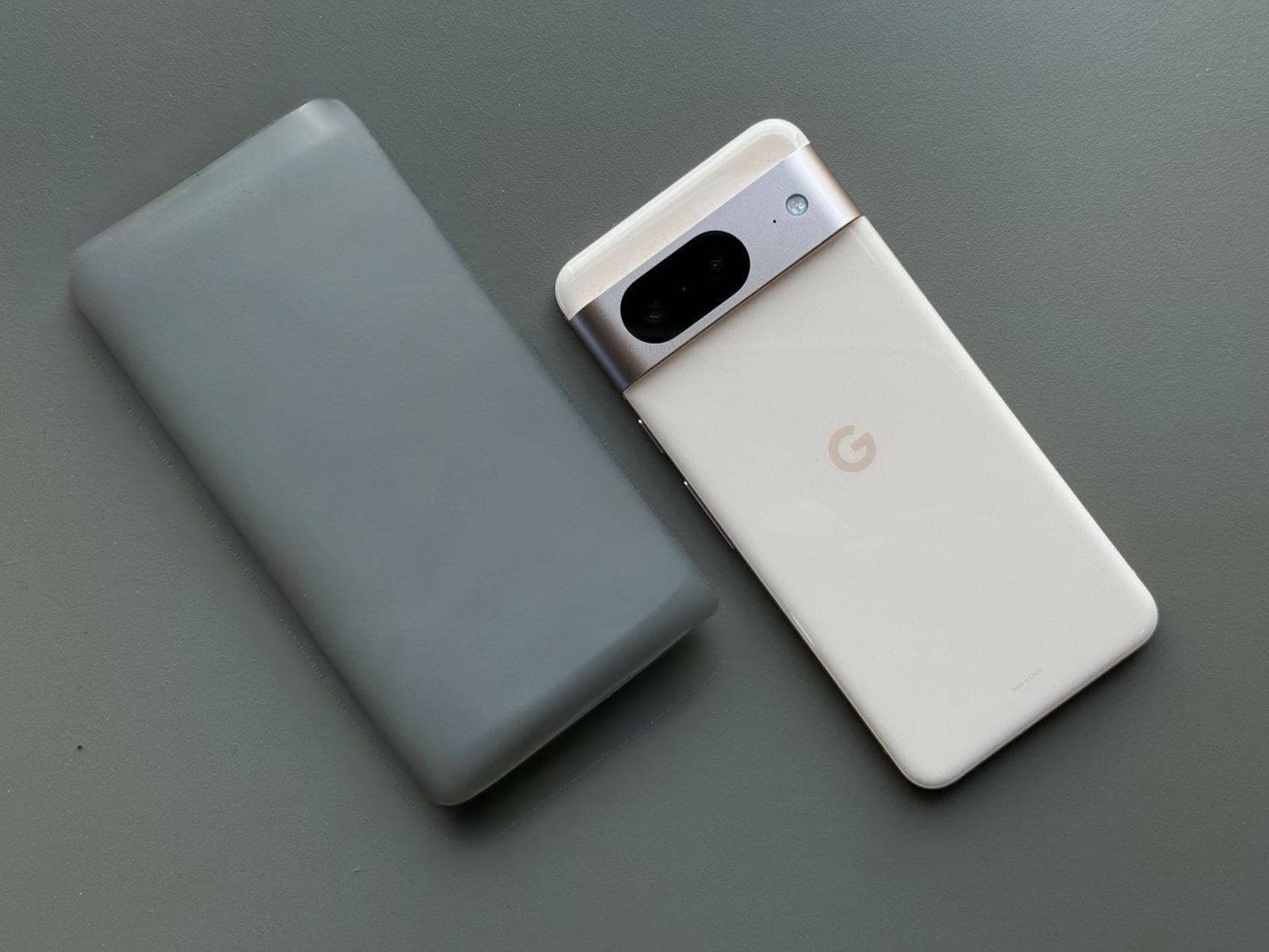 Google’s Pixel 8 Panorama: Dance Steps for Perfect Pics!