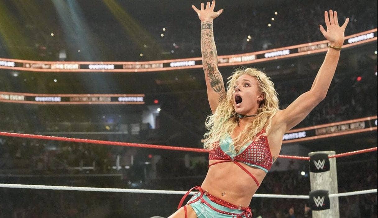 Sol Ruca dazzles; Cornette offers to help her shine brighter