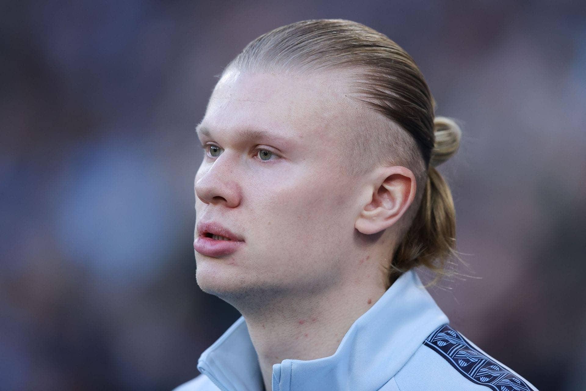 Haaland Flexes Weight After Pep's Christmas Challenge