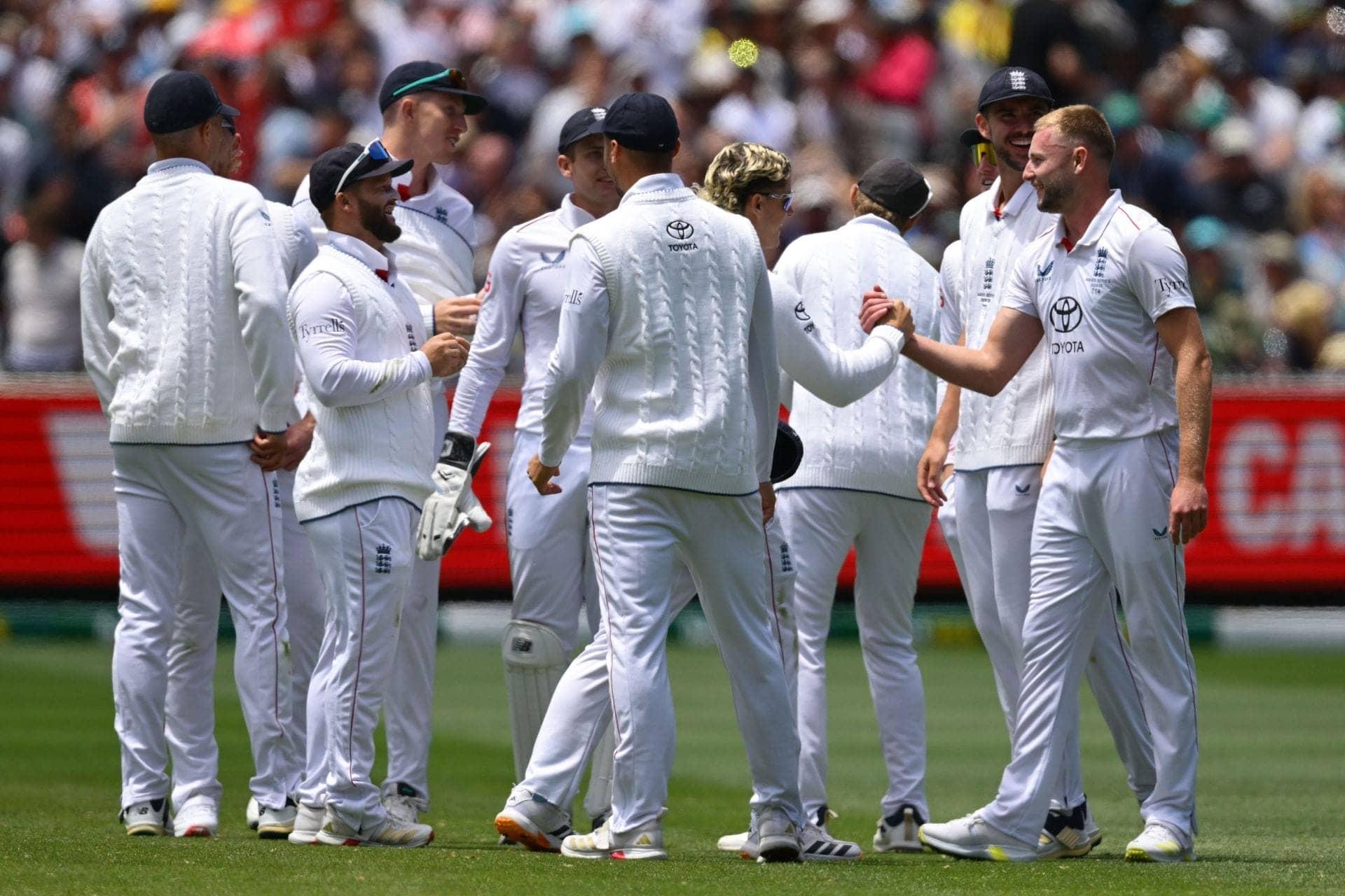 England's Cricket Team: A Total Mess in Australia!