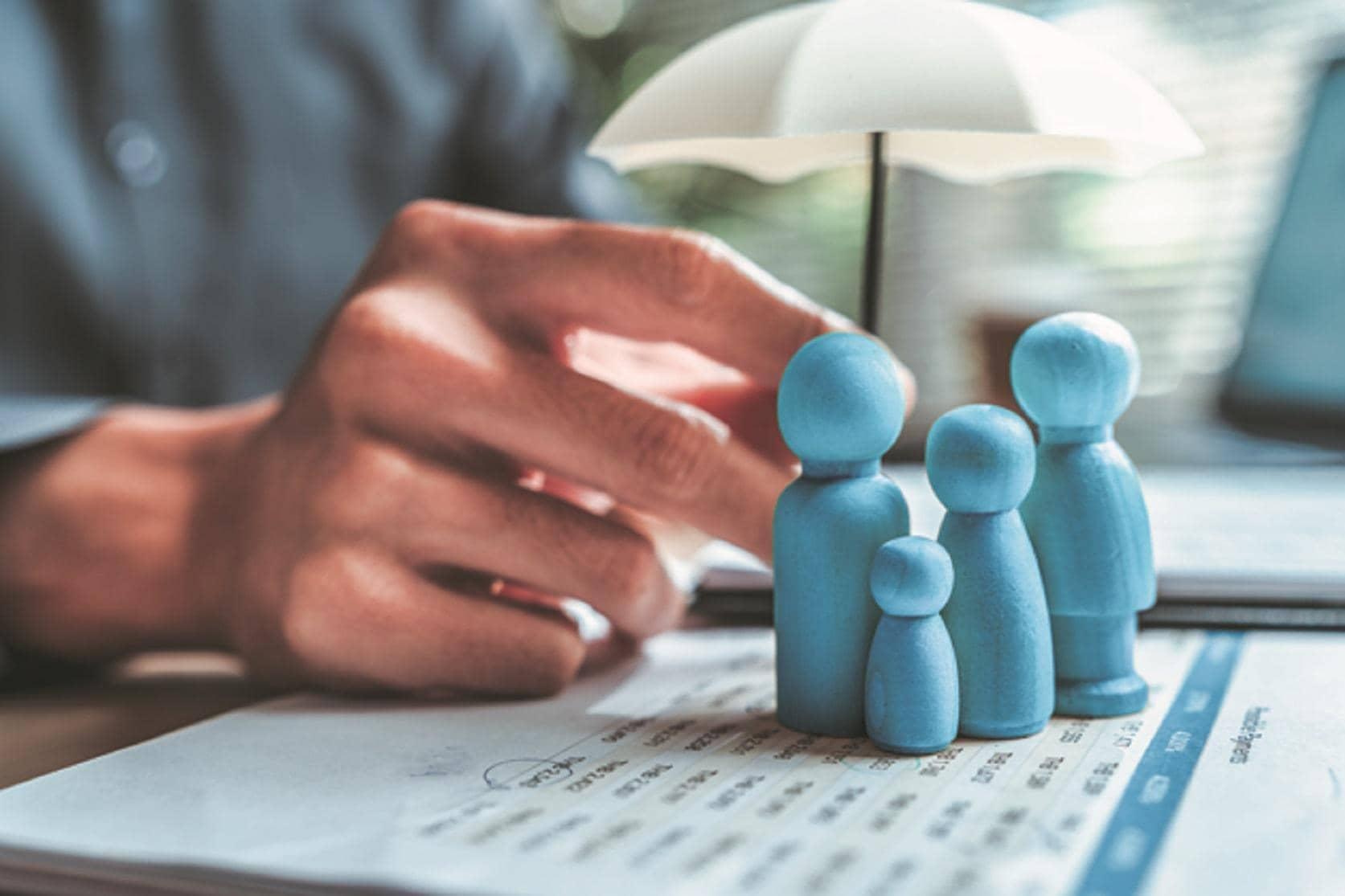 India's Life Insurance Industry Set to Boom by 11% in FY27