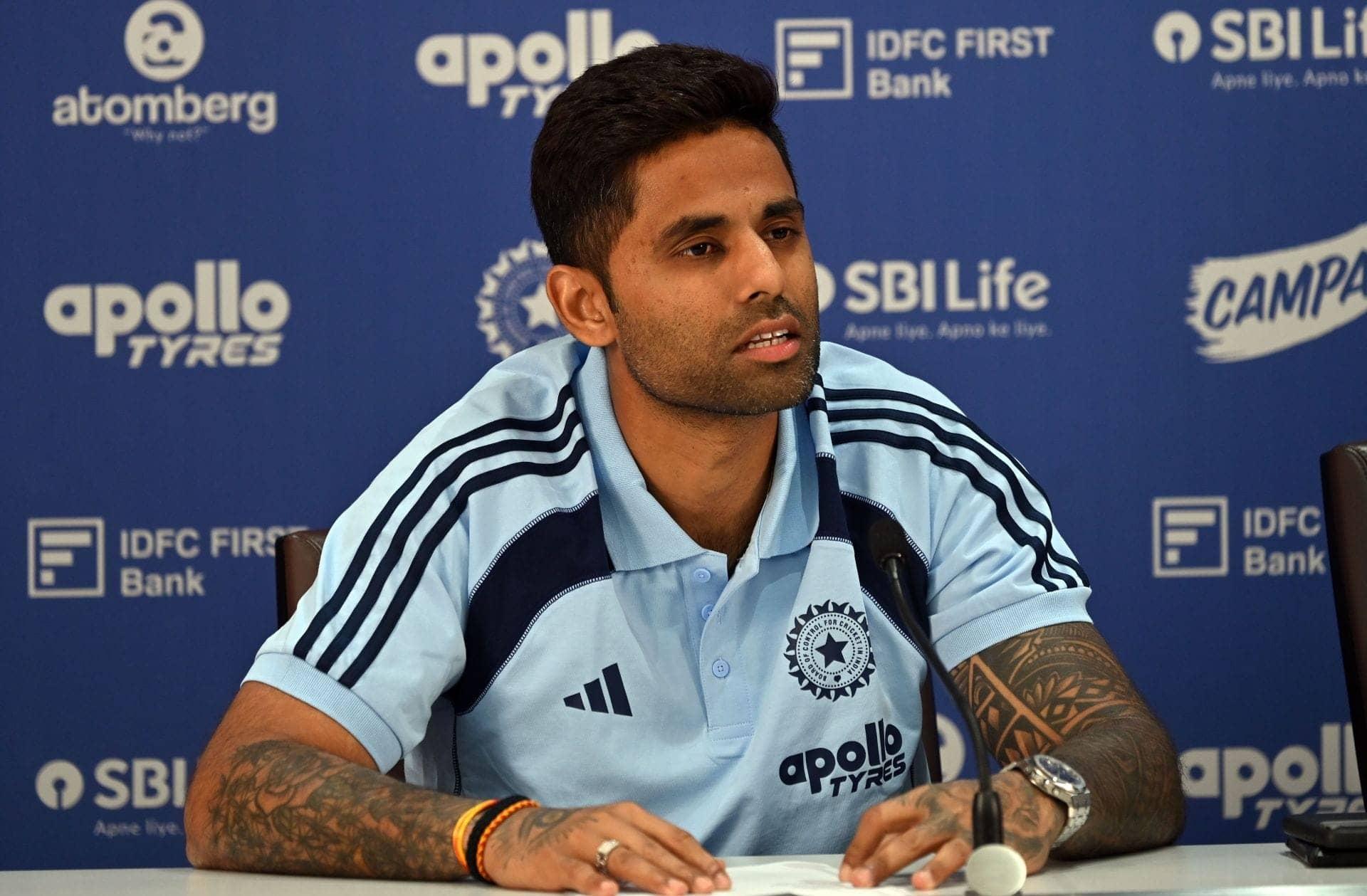 Bollywood Star Unveils Suryakumar Yadav's Messaging Saga!