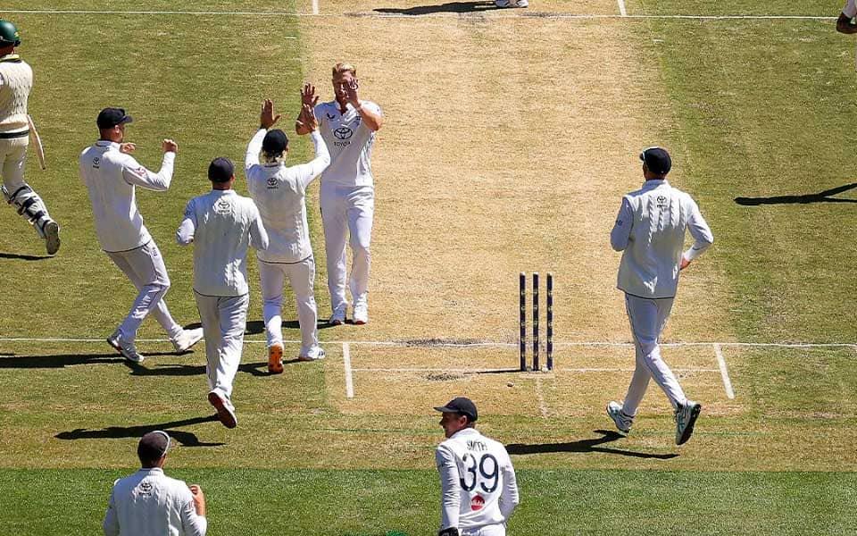 England's Squad for Khawaja's Retirement Test: It's a Showdown!