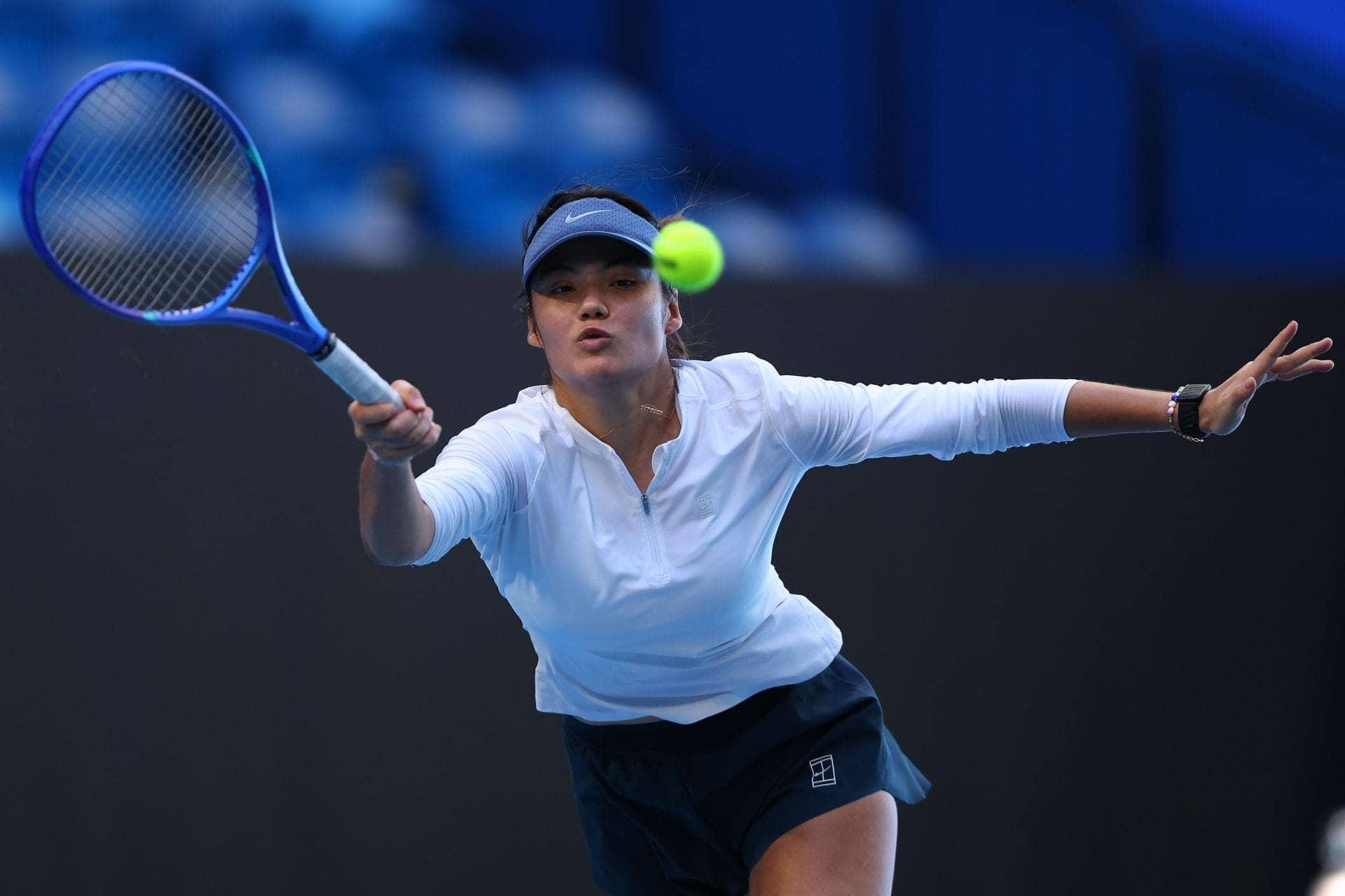 Emma Raducanu ki injury: Sakkari se match abhi uncertain!