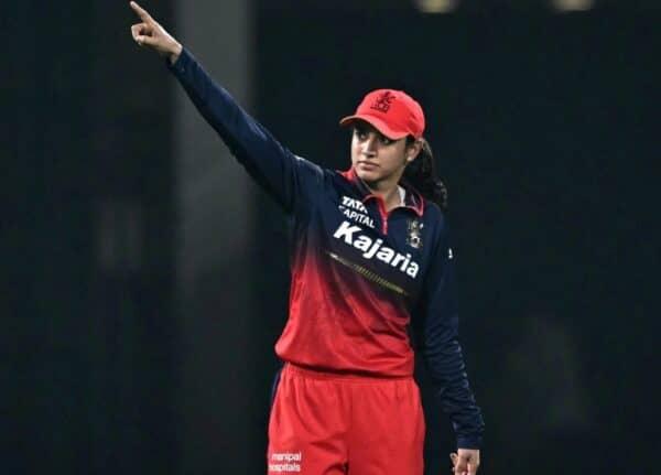 Smriti Mandhana's Wild Warm-Up Moment Before WPL Showdown