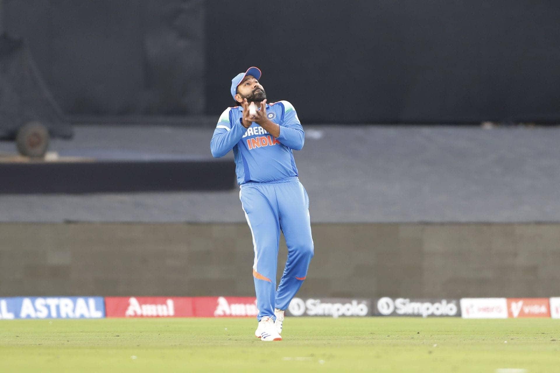 Harshit Rana ki pehli ball, Devon ki chhutti aur Rohit ka catch!