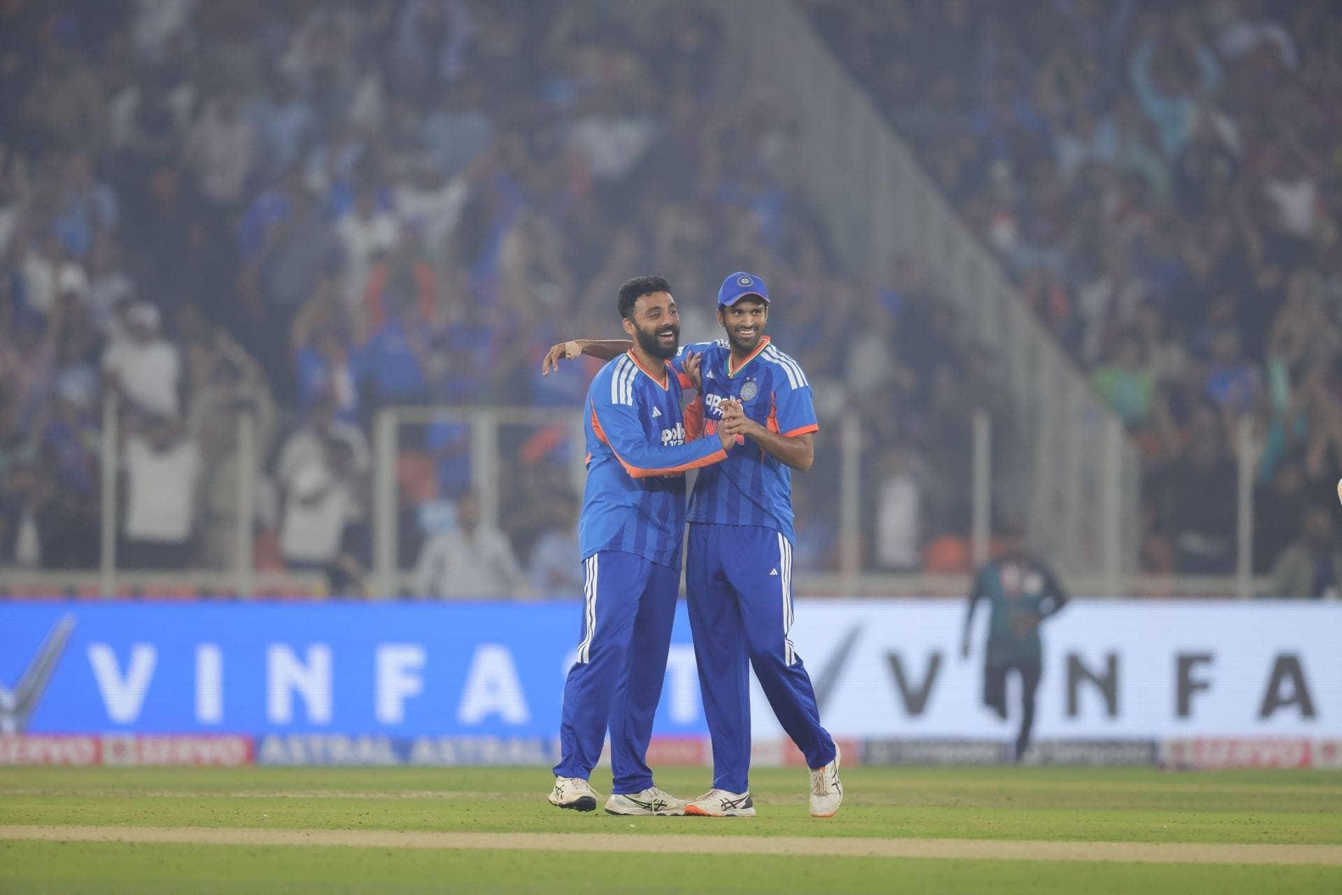 Chakaravarthy's Third Ball Magic Dismisses Robinson in T20I