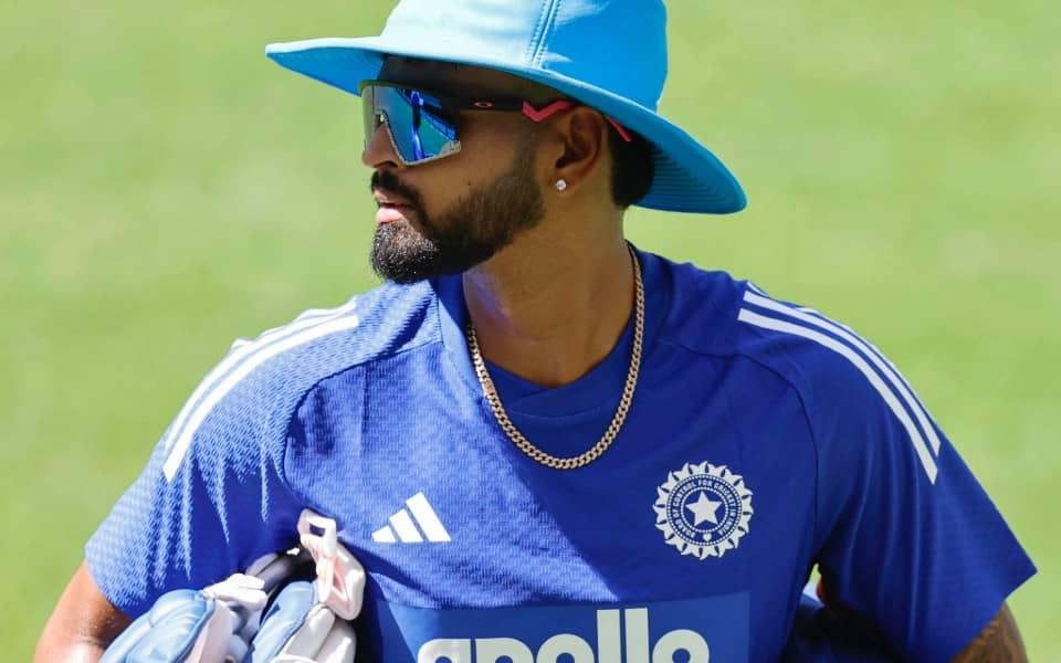 Aakash Chopra's Epic Rant: Where's Shreyas Iyer? Unbelievable!