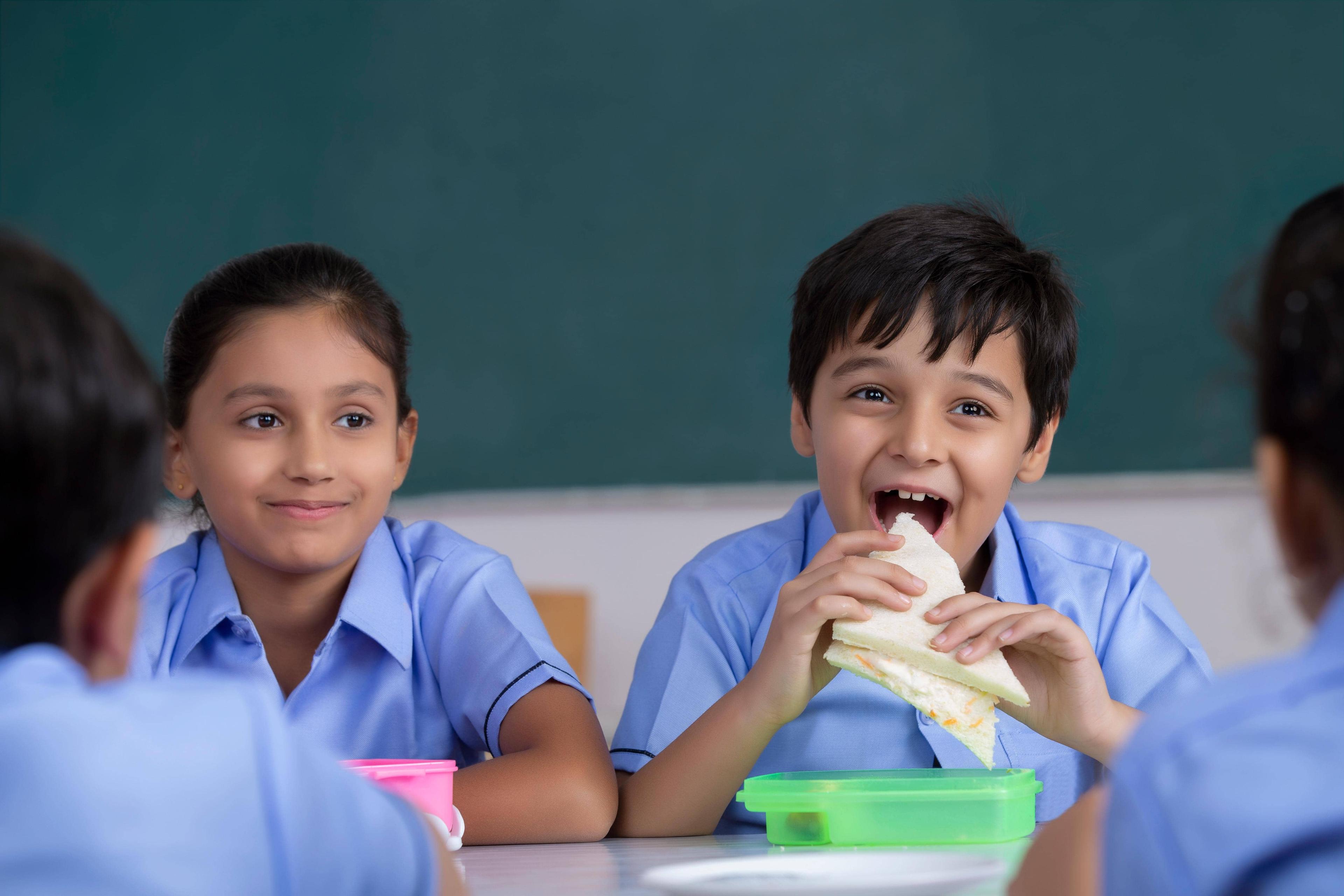 WHO Demands Schools Serve Healthy Food for Kids' Success