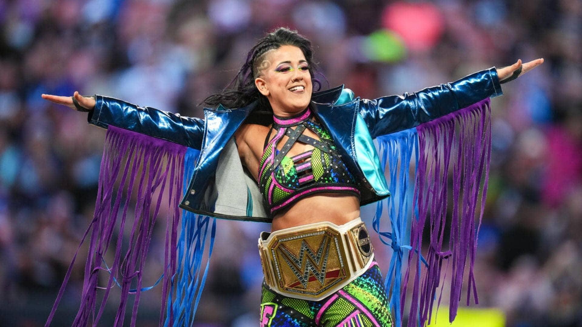 Bayley Rallies Je'Von Evans for WWE RAW Showdown