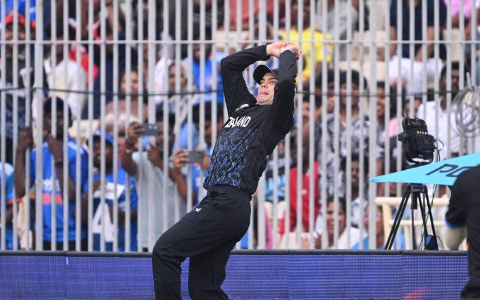 Mark Chapman’s Epic Catch Steals the Show at T20 World Cup