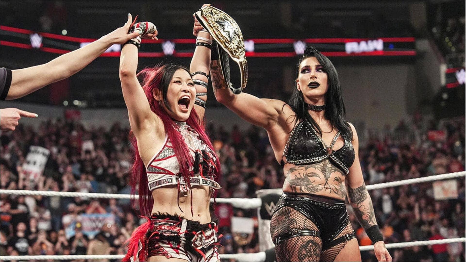 IYO SKY aur Rhea ki dosti ya dushmani? Elimination Chamber ka jadoo!