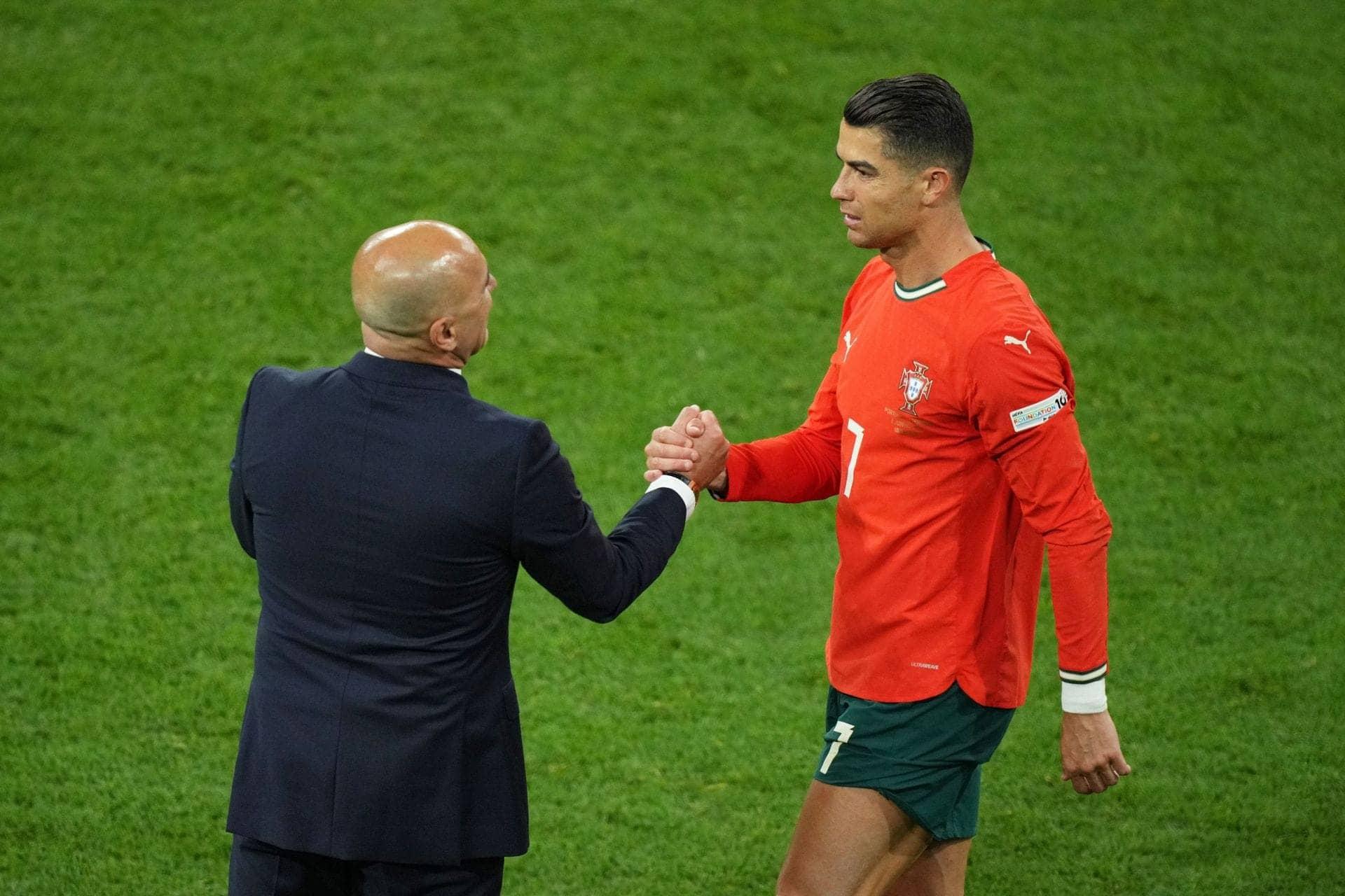 Portugal's Ronaldo Checks Mexico Situation Before Big Game