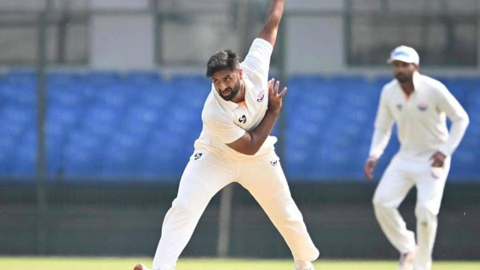 Auqib Nabi's Epic Double Strike Shocks Karnataka in Final