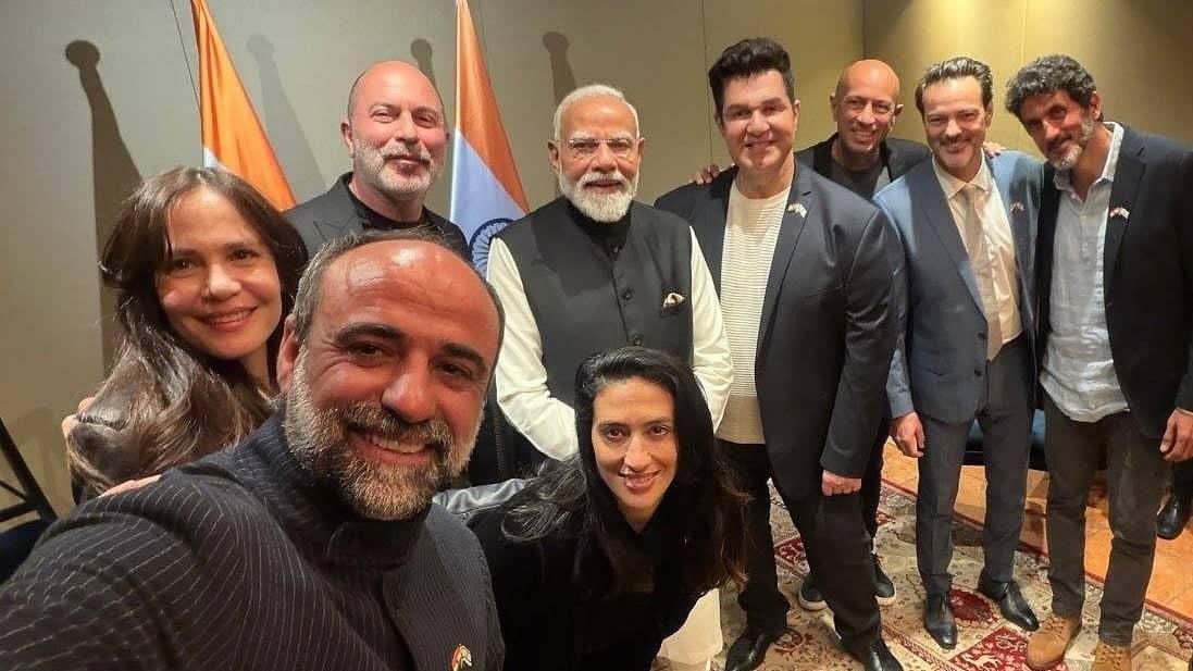 Modi Snaps Fun Selfie With Fauda Stars in Israel Visit
