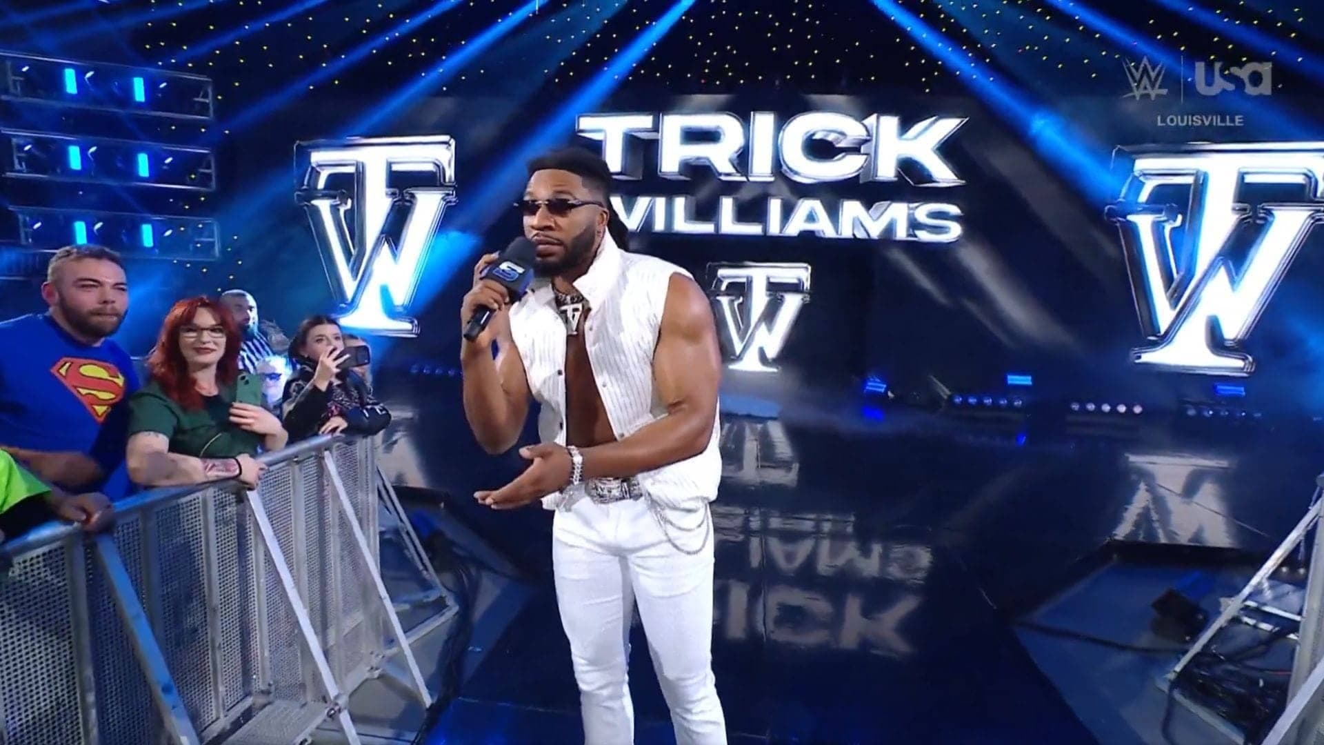 Trick Williams congratulates his girlfriend on her first WWE title win on SmackDown