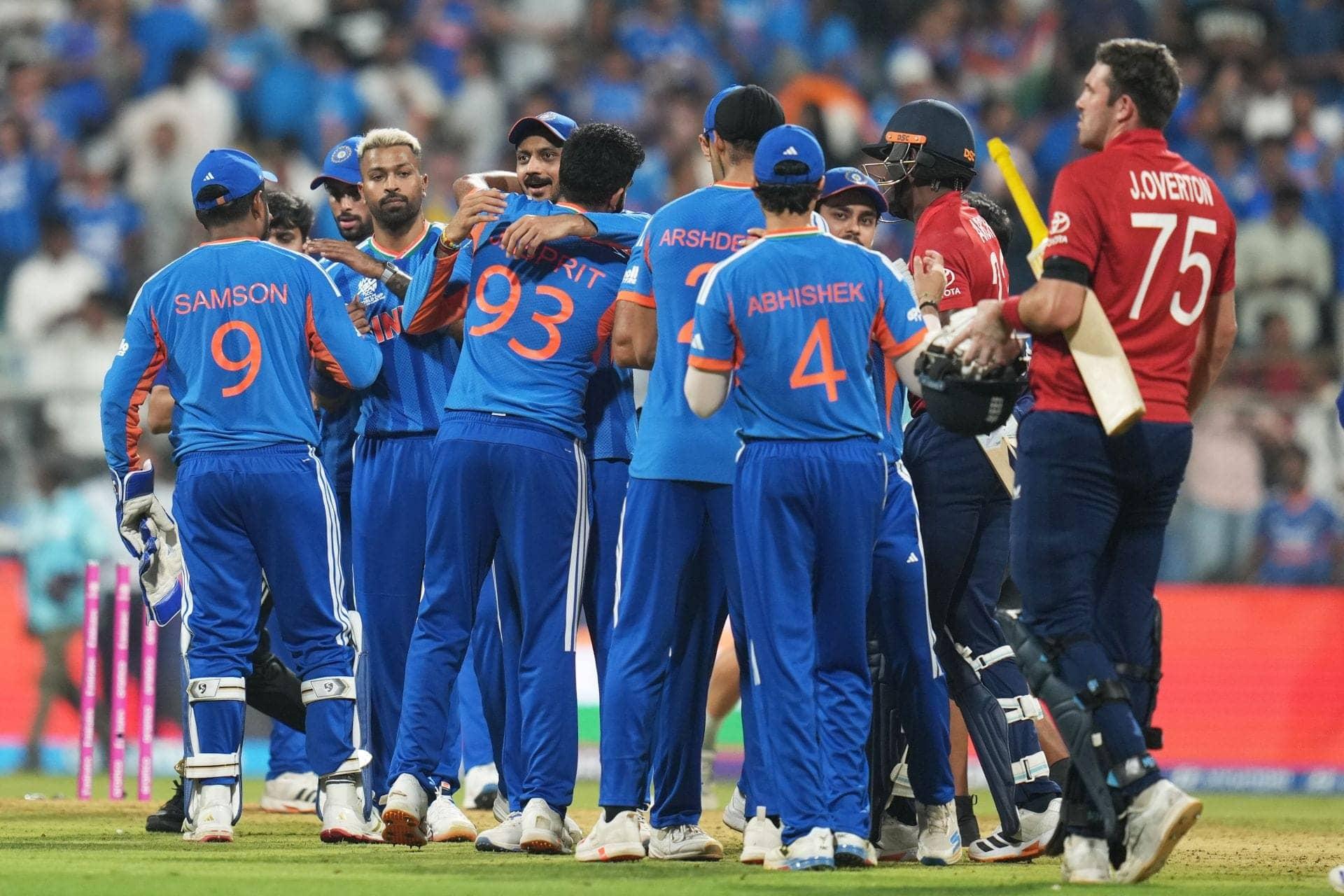 Gavaskar ka warning: Powerplay bowling hai India ka chinta!