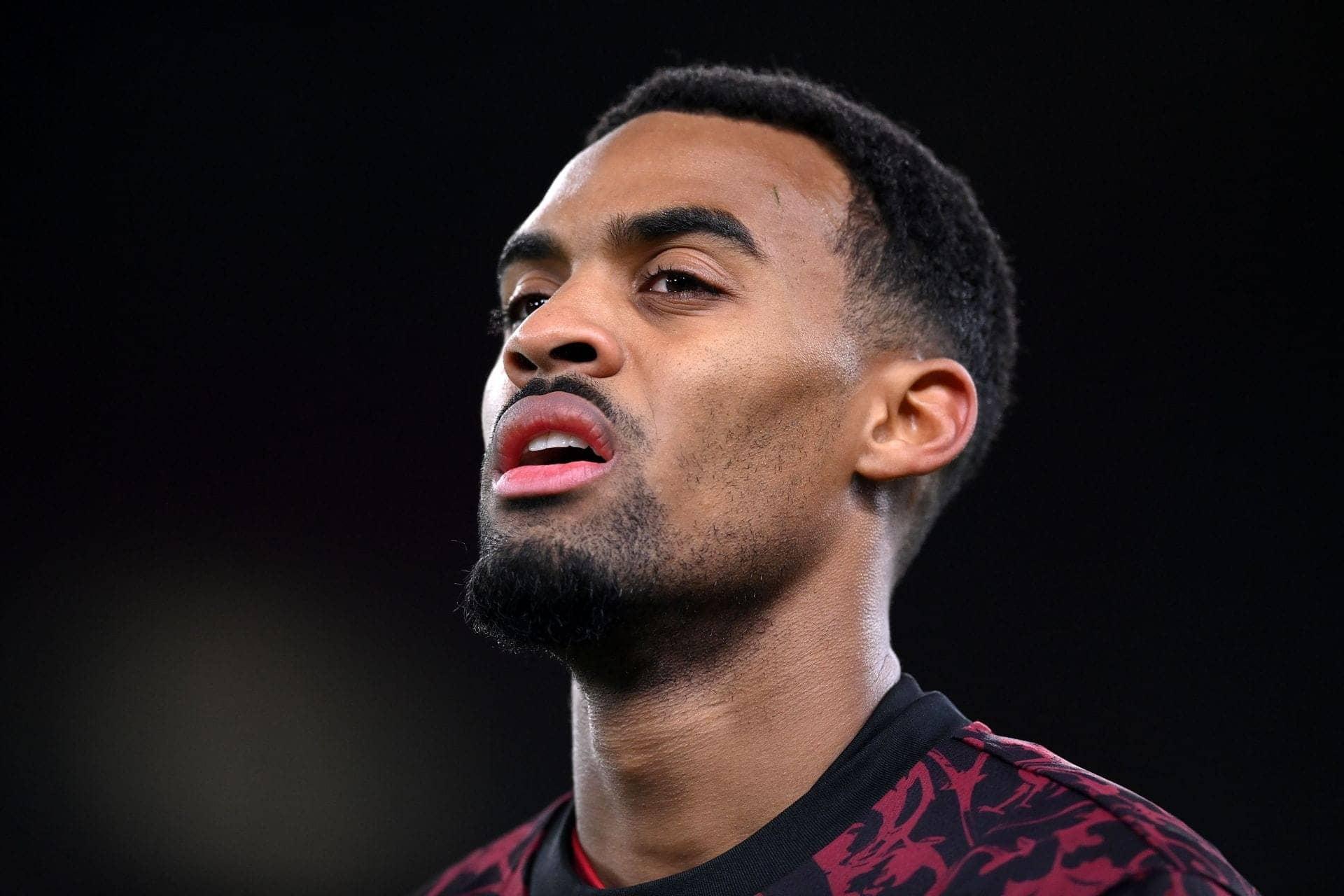 Liverpool Chillin' with Contract Talks for Key Players: Reports