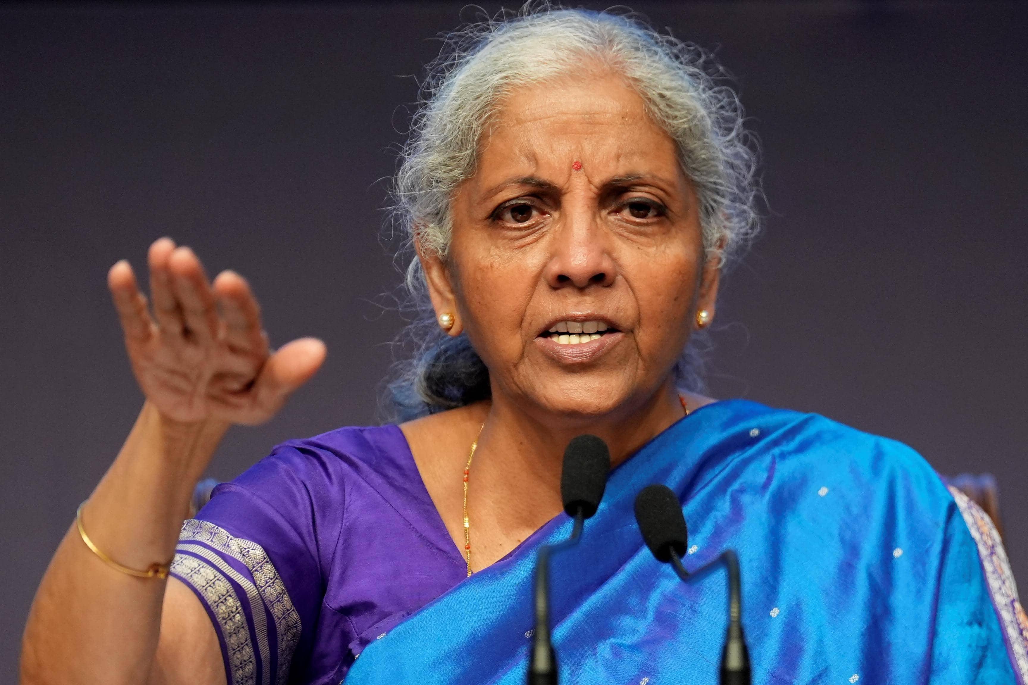 Sitharaman ka kehna: Tel daam badha, par inflation pe nahi asar!