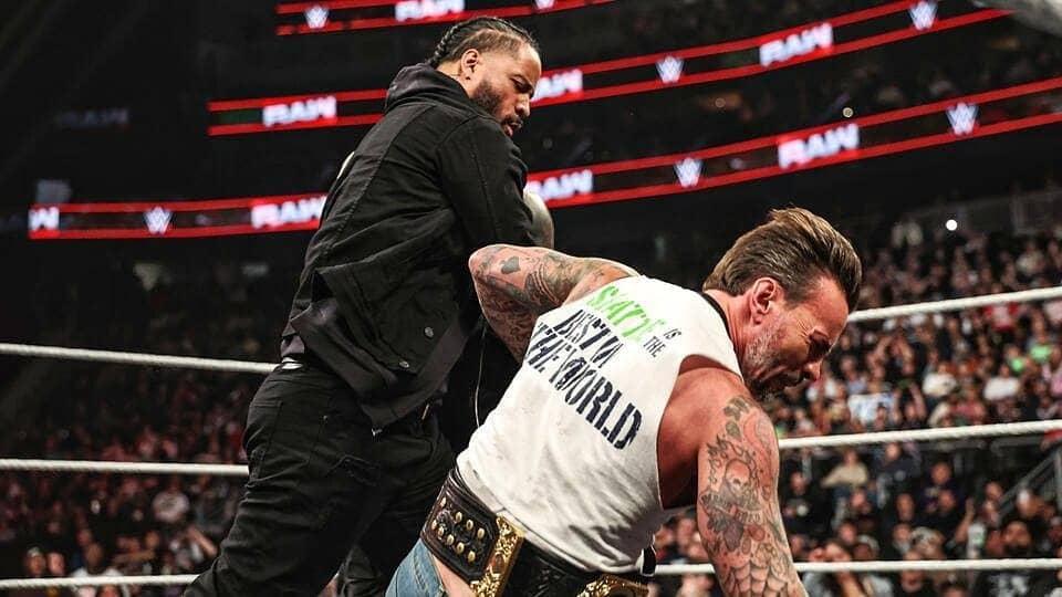 Usos ne CM Punk ko diya punch, heel turn nahi hua!