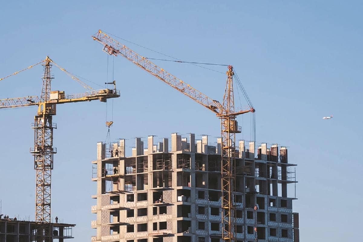 Supreme Court Demands Speedy Probe into Bank-Builder Scam