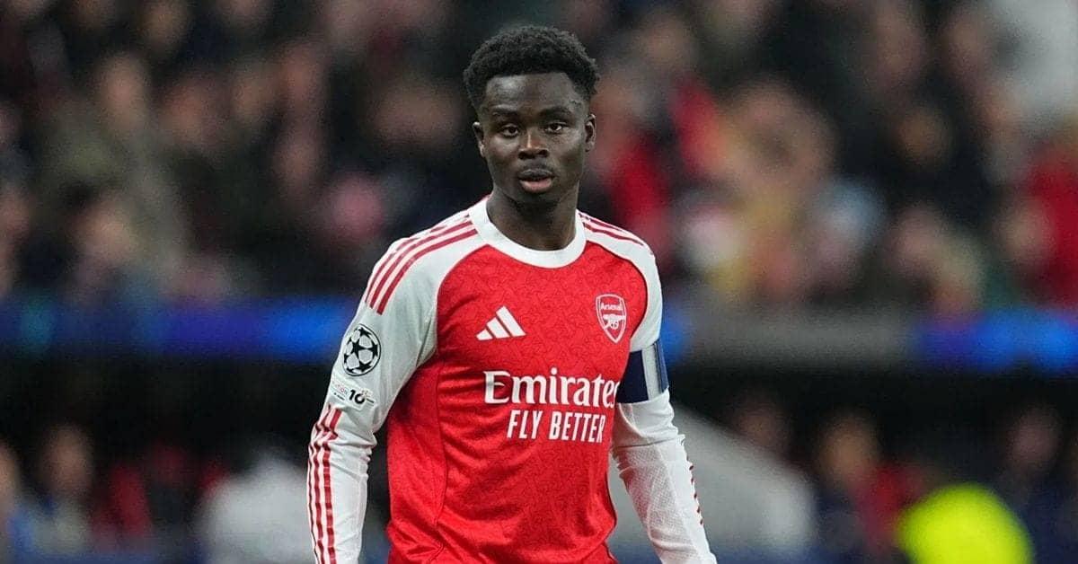 Walcott Says Madueke's Pushing Saka to Get Back in Form