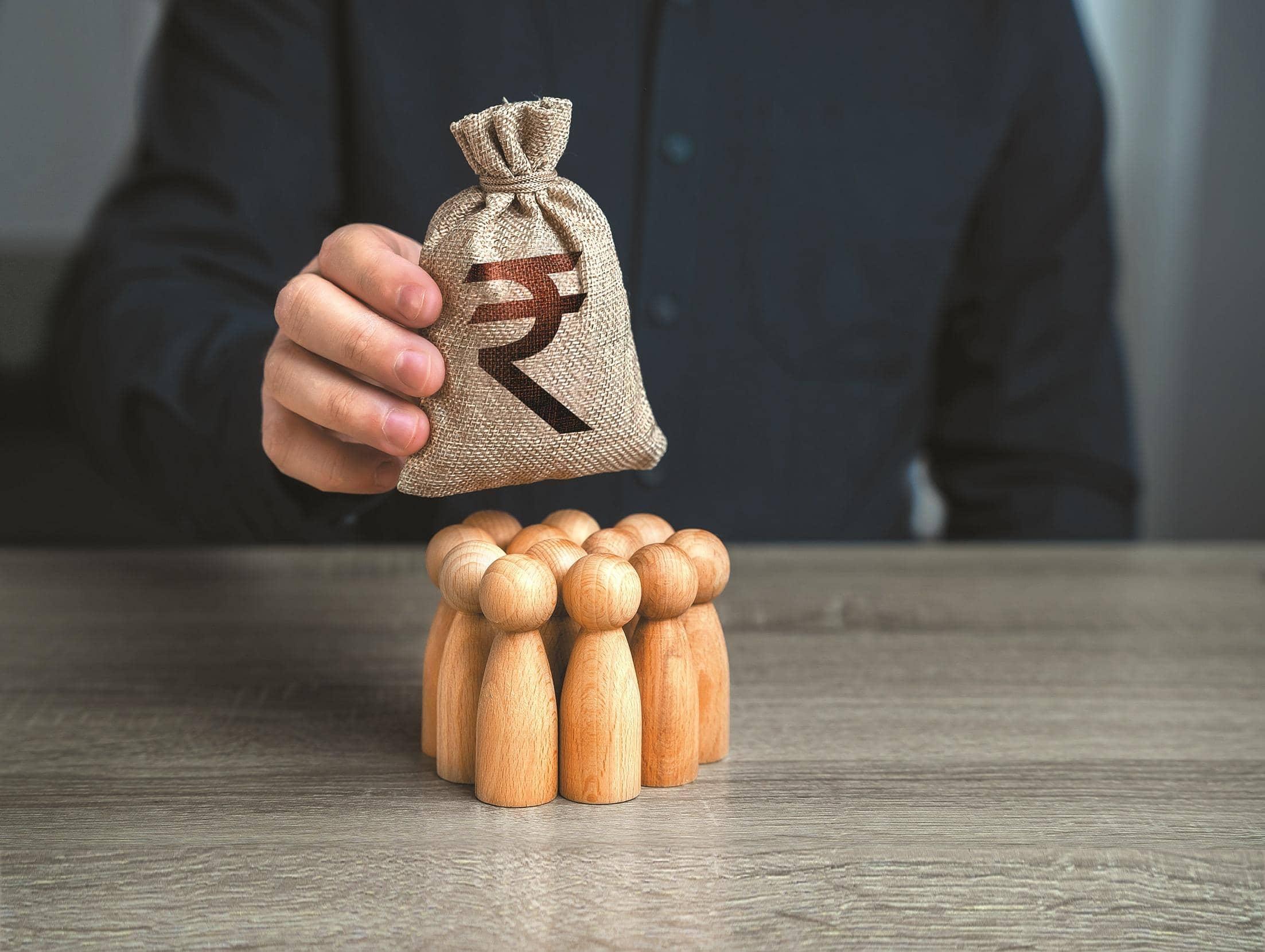 Govt Launches ₹20,000 Crore Scheme to Boost Microfinance!